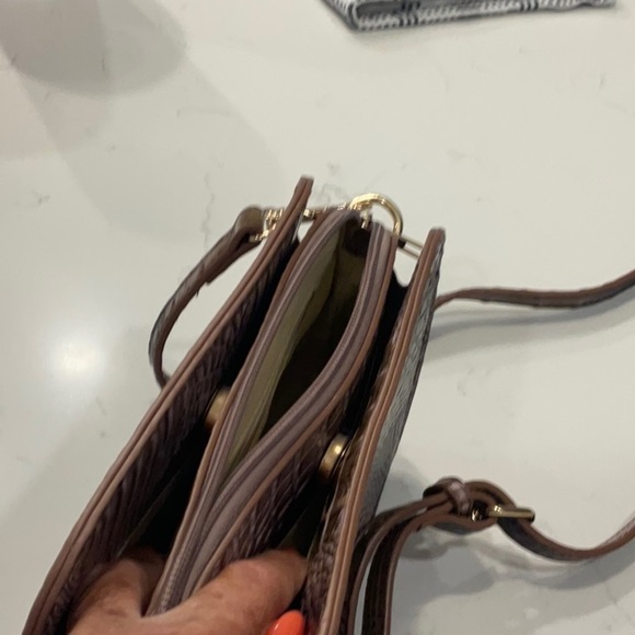 NWOT Elegant Brown Crocodile-Embossed Vinyl Women's Bag - Picture 6 of 6